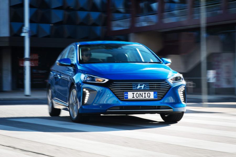  Hyundai IONIQ hybrid (AE) 2018 года  (AU) (фото 17 из 42)